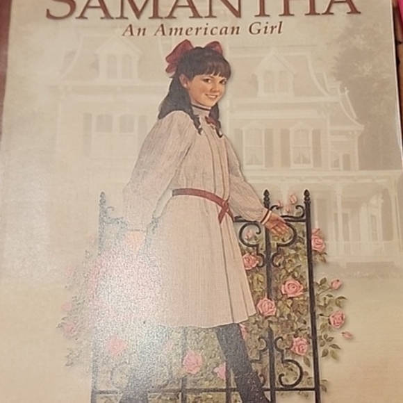 Books - Picture 4 of 4